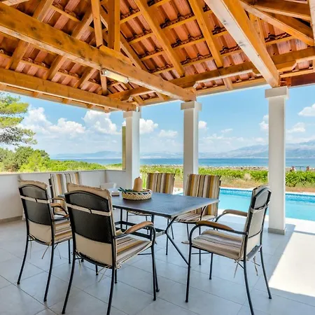 فيلة Dada سوبيتار